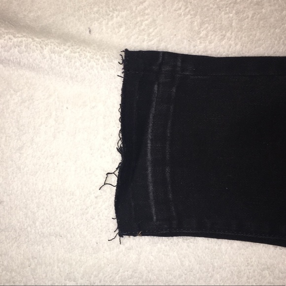 American Eagle Black Ripped Jeans - Picture 2 of 2